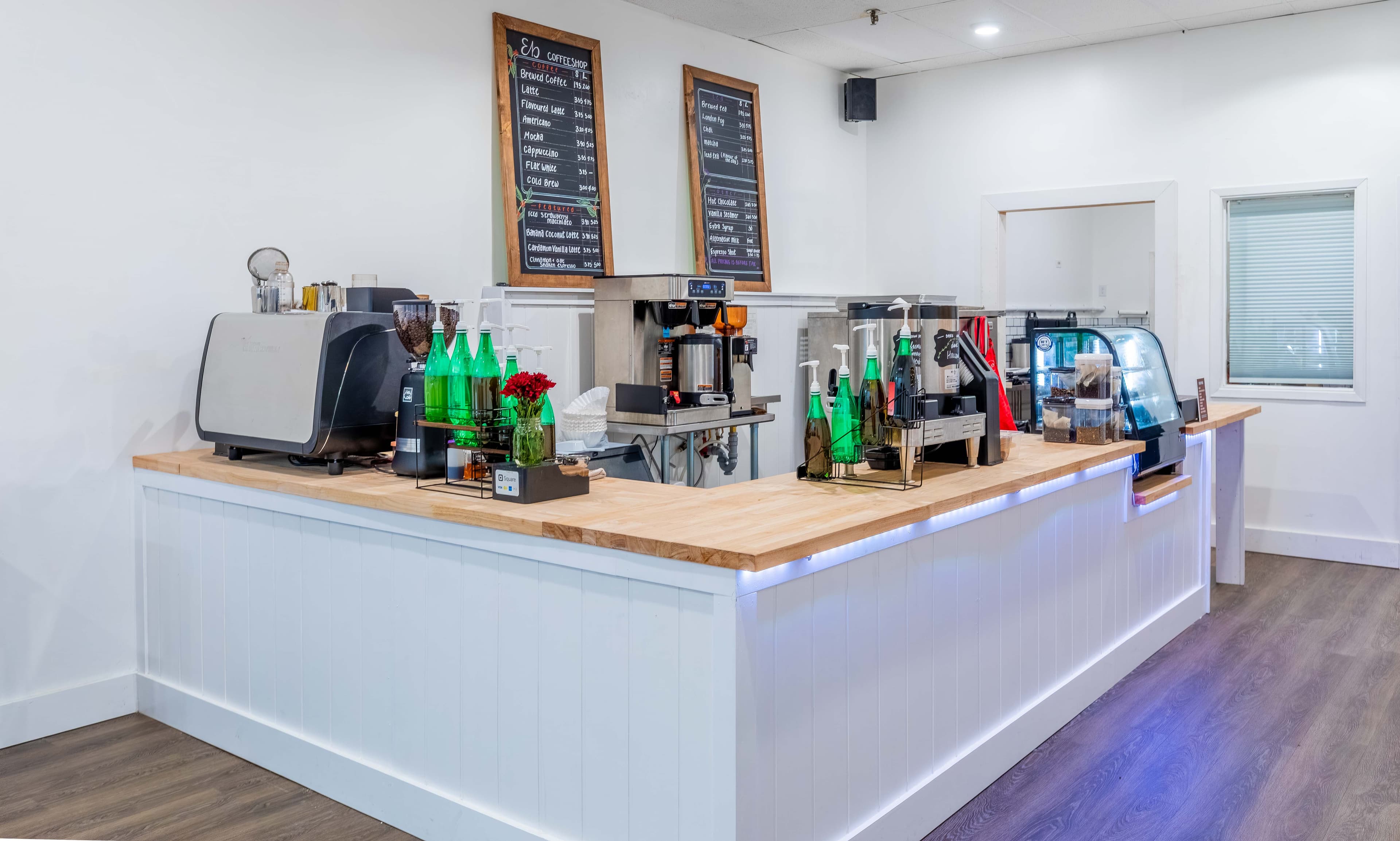 Eb Coffee at Place 400 — interior and cafe seating